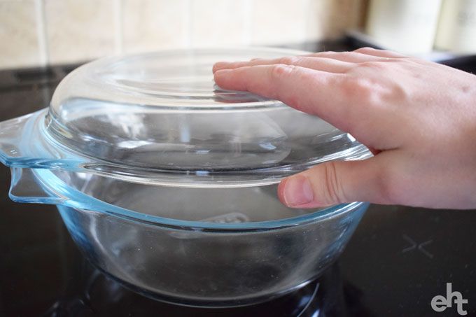 oven dish with lid