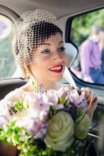 wedding hairstyles for short hair with bird cage veil drawdownthestars